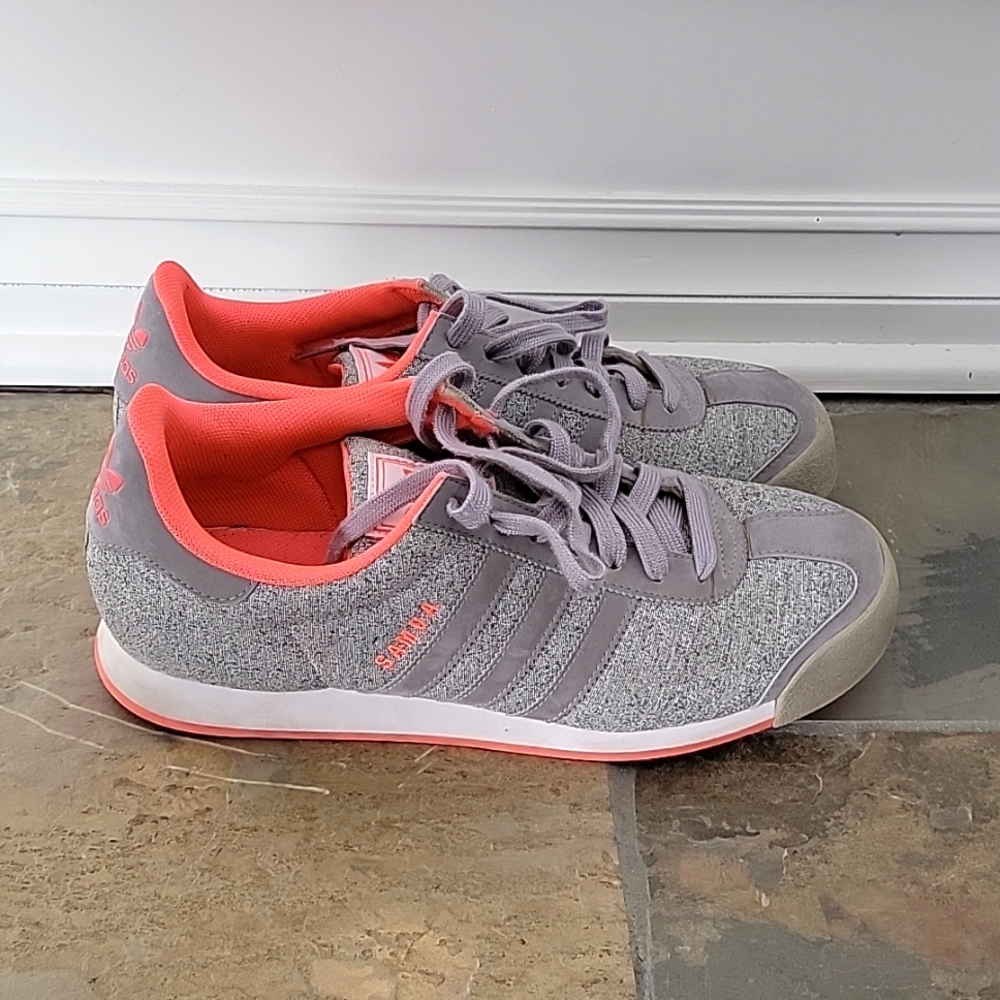 Adidas Women’s Samoa Shoes Trefoil PYV702001 Size 11 Heather Gray/Coral Pink